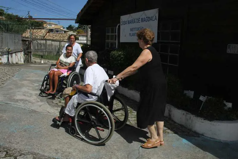  Instituição atende a soropositivos há quase 30 anos e tem gasto mensal em torno de R$ 70 mil