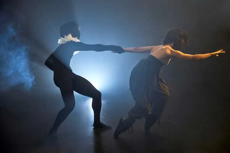 Peça é inspirada no conto ‘A Bela Adormecida’ e traz magia para o universo da dança contemporânea para o palco