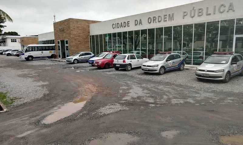 A Avenida Monsenhor Raeder e a Alameda Carlos Gomes, ambas no Barreto, tiveram as calçadas ‘vendidas’ por traficantes de drogas da comunidade do Buraco do Boi