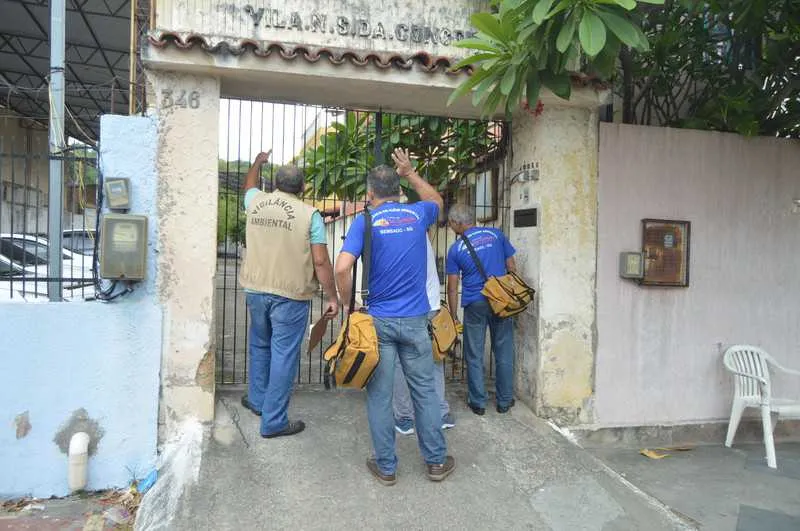  Agentes da Vigilância Ambiental atuaram em vários pontos do município durante o dia de ontem
