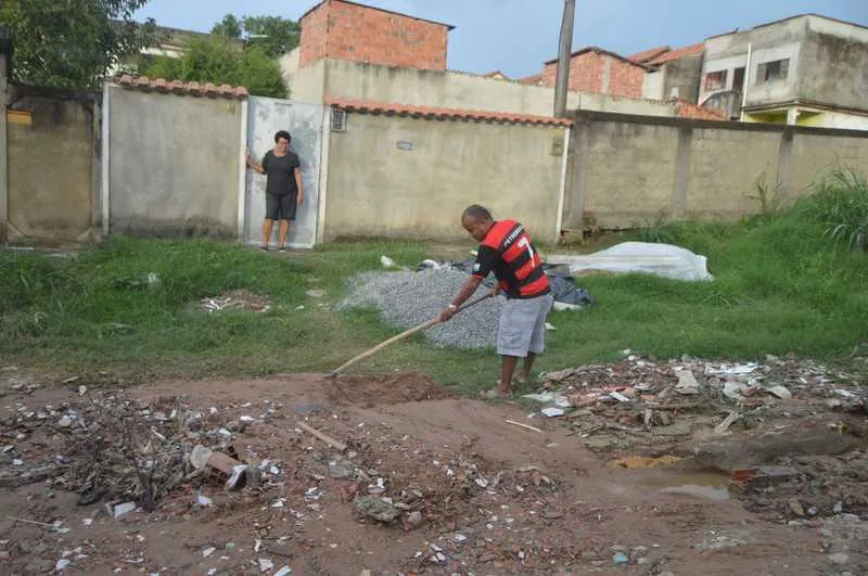 Maria Augusta e Ademilson Souza convivem com problemas