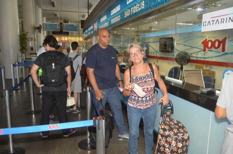 A expectativa é de que 35 mil passageiros utilizem a rodoviária de Niterói durante esses dias