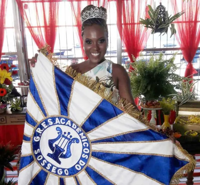 Imagem ilustrativa da imagem Sossego apresenta samba enredo de 2019 e coroa nova rainha