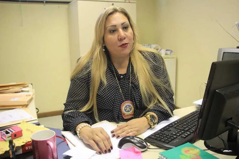 Delegada Débora Rodrigues disse que denúncia é principal arma