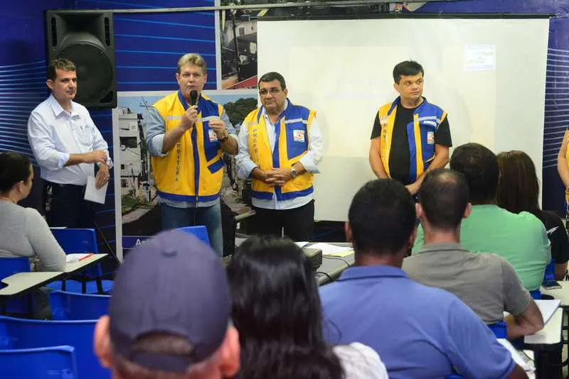 >> Voluntários terão aulas durante 45 dias sobre diferentes temas de atuação da Defesa Civil na cidade