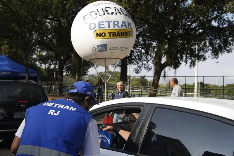 Os veículos removidos na capital foram levados para pátios do Detro, em Campo Grande