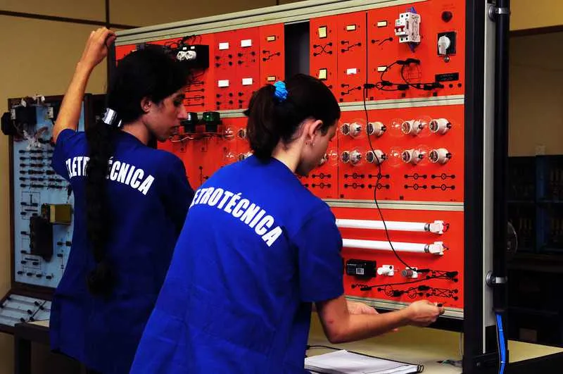 As vagas são desde a educação infantil ao ensino médio técnico de nível médio
