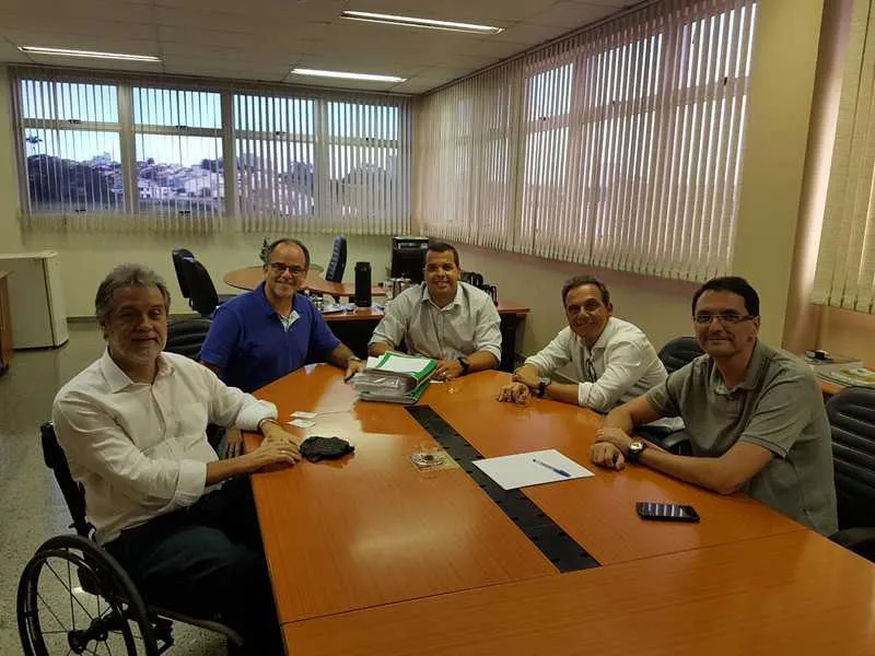 >> Reunião resultou em parcerias para construção da sede