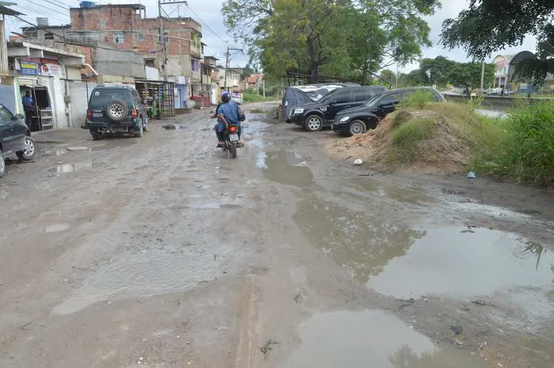 Bairro não recebe qualquer manutenção há cerca de um ano
