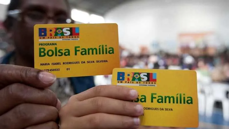 Imagem ilustrativa da imagem Governo anuncia reajuste de 5,6% no Bolsa Família