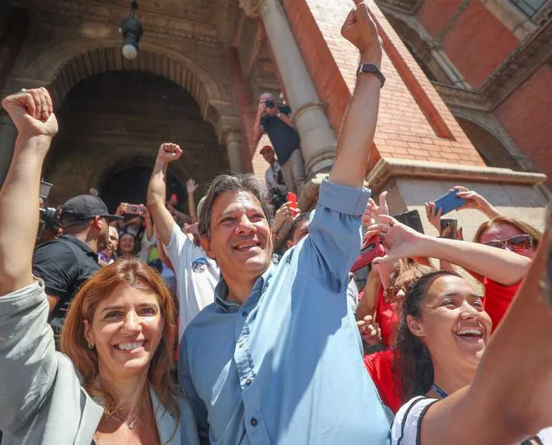Haddad visitou a Fiocruz, em Manguinhos, na Zona Norte