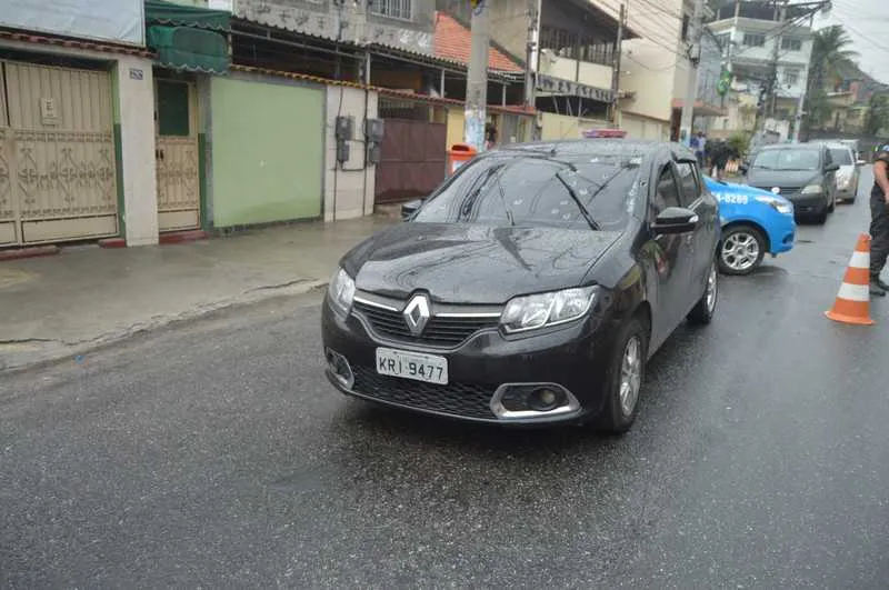 O crime aconteceu na Rua Marechal Floriano Peixoto, às 12h30, na Convanca, em S. Gonçalo