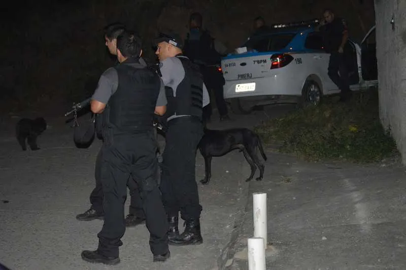 A Divisão de Homicídios está investigando os dois casos