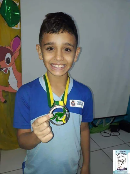 >> Ronald, de 11 anos, é aluno do 6º ano em escola de Vista Alegre