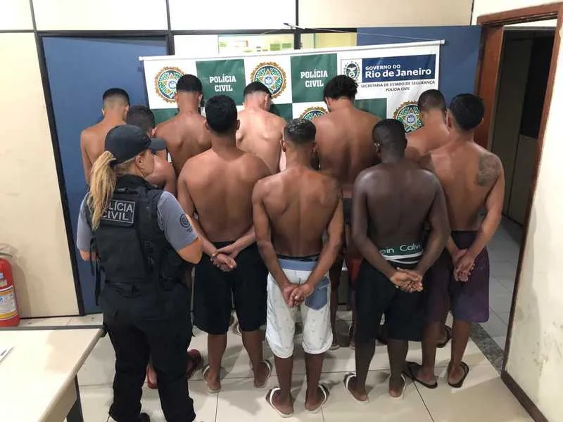 ‘Operação Escotilha’ aconteceu em três comunidades de Niterói, e cumpriu 20 mandados de prisões