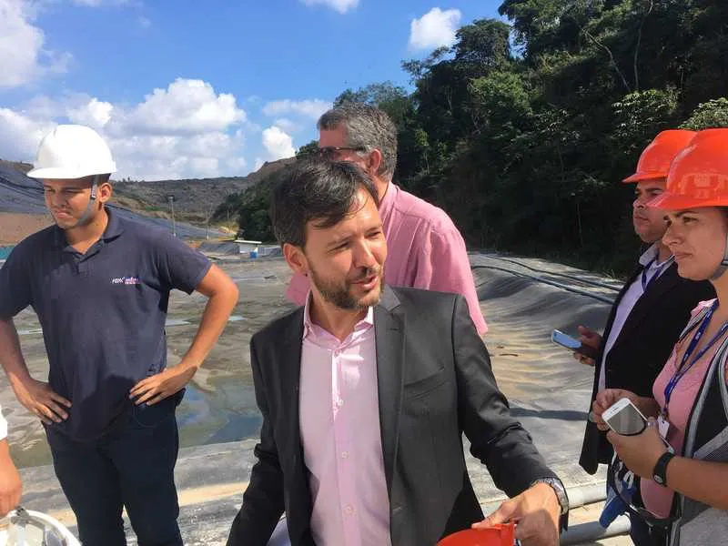 Imagem ilustrativa da imagem Alerj realiza vistoria em aterro sanitário do Anaia, em São Gonçalo