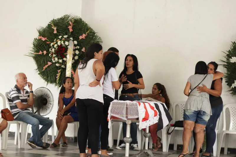 > Amigos e familiares se despediram de “Sapatinho”