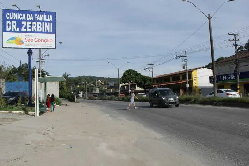 População pede a instalação de uma passarela no local