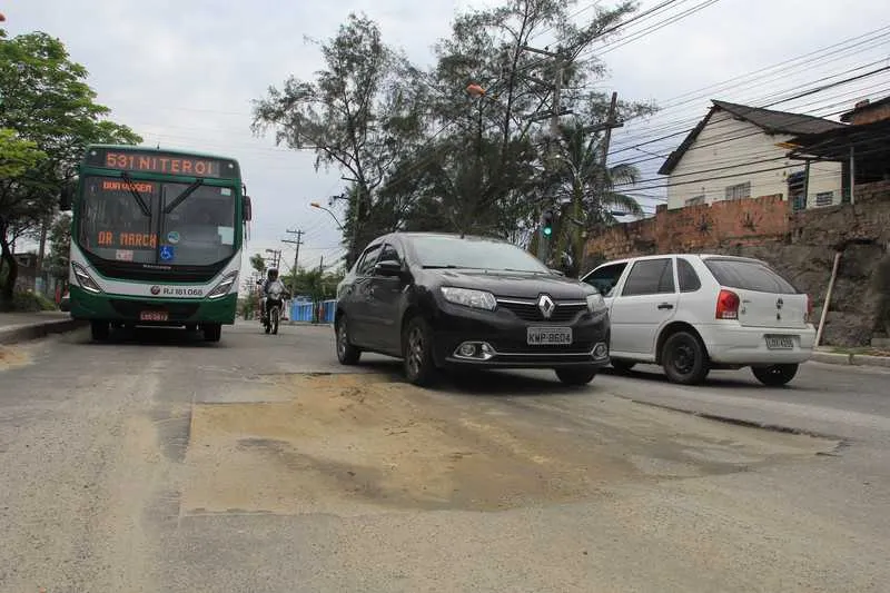 Motoristas dobram atenção para evitar acidentes no local