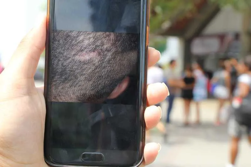 Rapaz contou ter sido xingado e espancado por seguranças