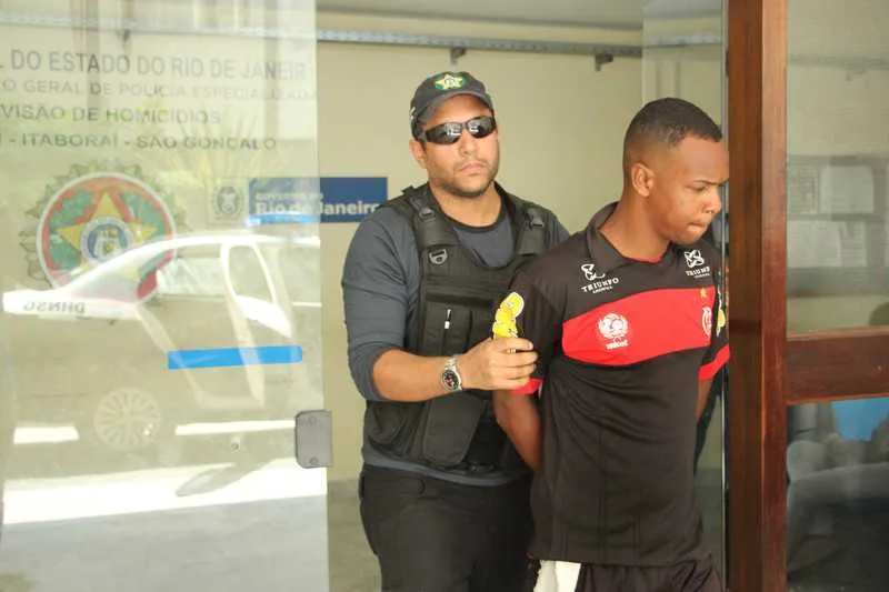 Gabriel é acusado de ter matado vítima com a golpes de barra
