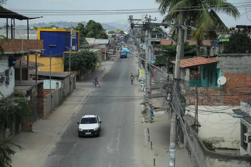 A principal Rua do bairro ficou completamente deserta