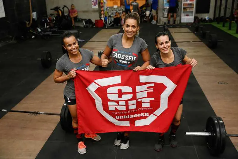 Trio de gonçalenses é campeão de Crossfit