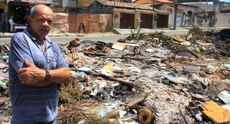 Vizinhança teme proliferação de doenças