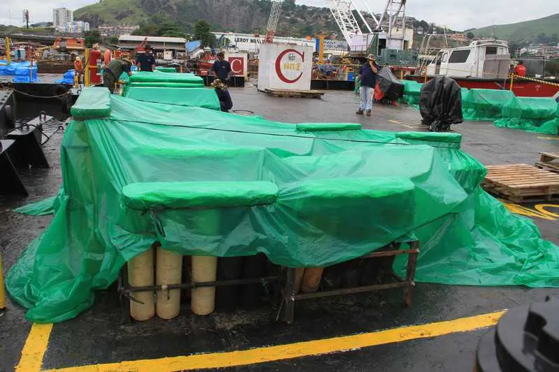 As balsas com os fogos já foram inspecionadas e liberadas pela Marinha, Bombeiros e Polícia Civil
