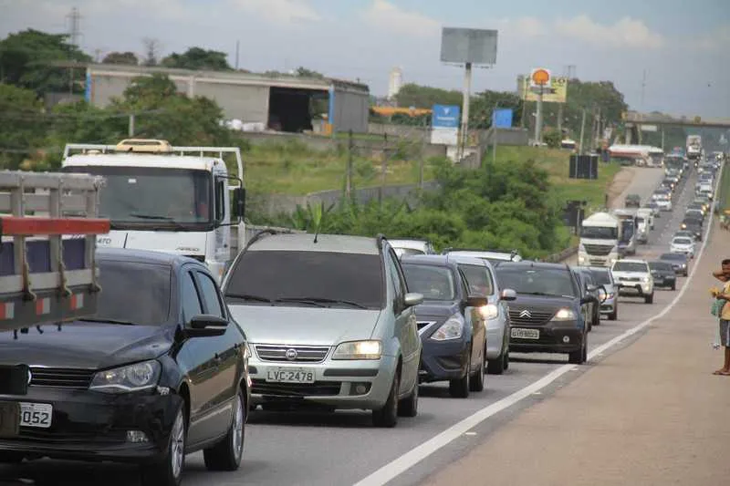 Réveillon deixa trânsito complicado
BR 101