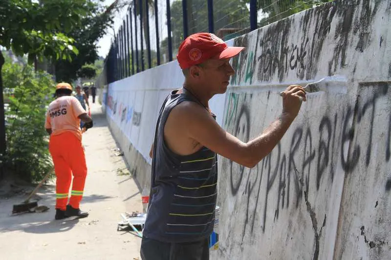 
 Alguns prédios de escolas estaduais estão em obras mas preocupação maior é com corpo docente