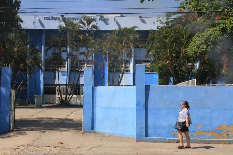  Apesar de obras, problema é material humano, segundo o Sepe