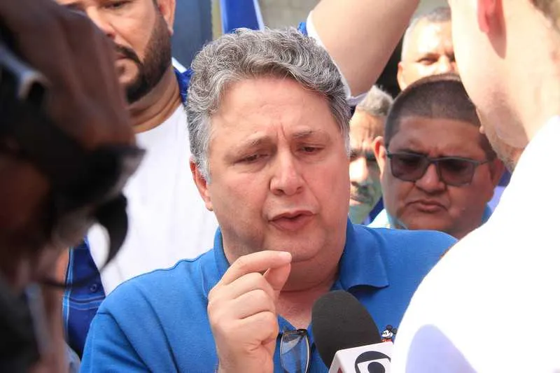 O ex-governador Anthony Garotinho usou o Facebook para afirmar que não está inelegível