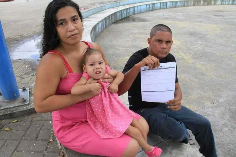 Imagem ilustrativa da imagem Família de criança com microcefalia pede ajuda em São Gonçalo