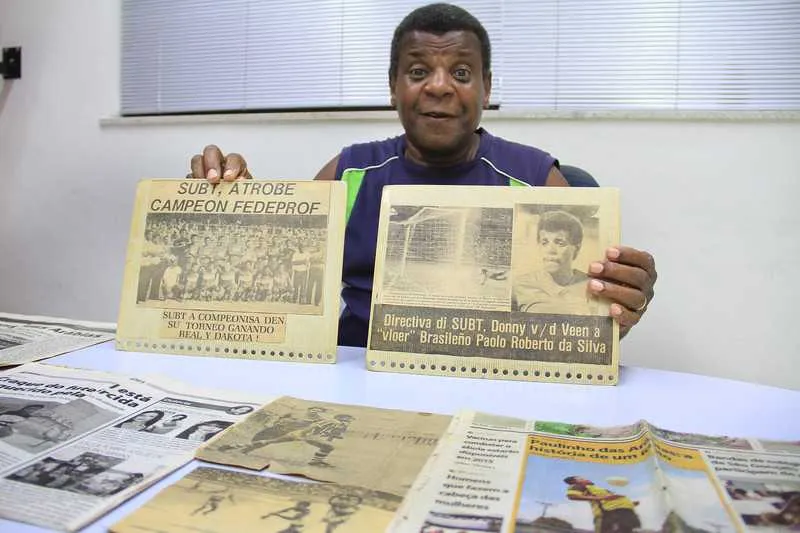 Paulinho vive em São Gonçalo, mas cogita em trabalhar no SUBT, clube de Curaçao, ex-colônia holandesa