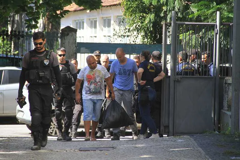 PMs foram detidos por suposta participação em assassinatos