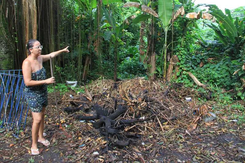 A administradora Andrea Fernandes e vários familiares sofrem com as consequências da doença no Raul Veiga