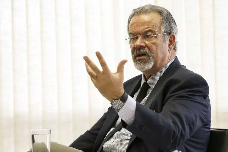 Para Jungumann, controle de grupos criminosos está tornando Brasil refém de detentos