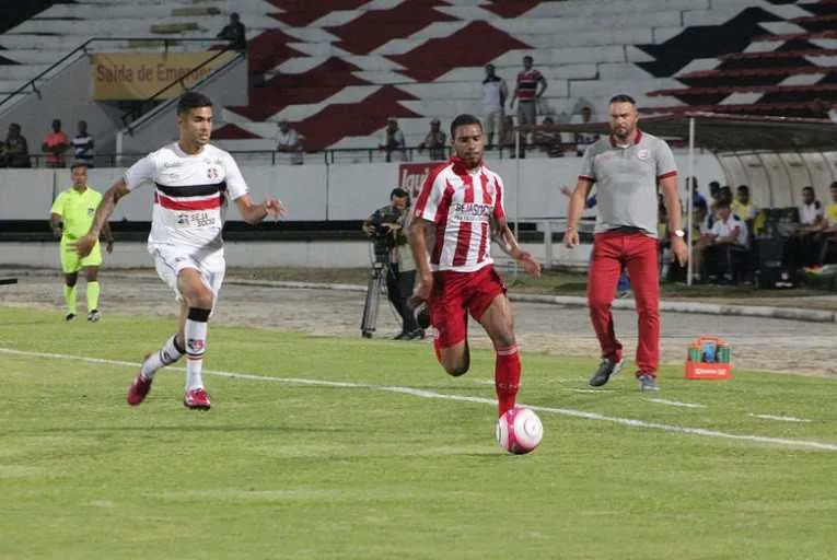 Imagem ilustrativa da imagem Gonçalense vai à decisão do Campeonato Permananbucano em Recife