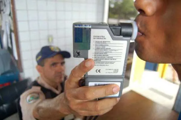 A nova legislação, sancionada pelo presidente Temer, modificou artigos do Código de Trânsito