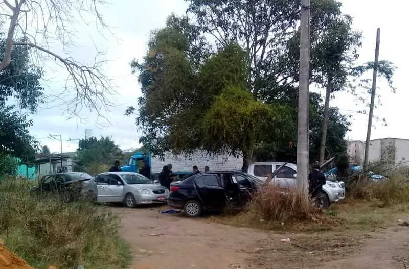 Os jovens foram presos em uma residência da comunidade