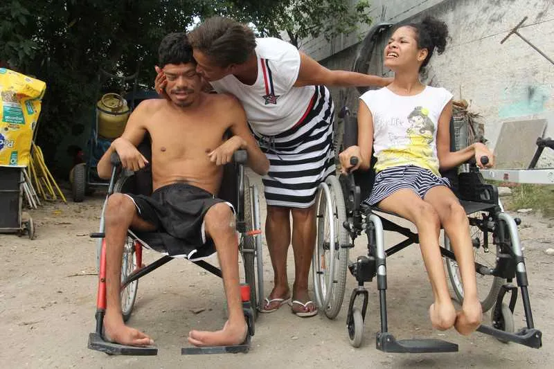 Nascida em João Pessoa, na Paraíba, mas moradora de São Gonçalo há décadas, Ana Maria vive para seus três filhos, dois deles especiais