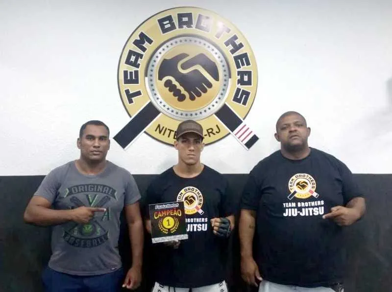 01 06 2018 Rafael Lobo campeão do ultimo evento do Favela Kombat
