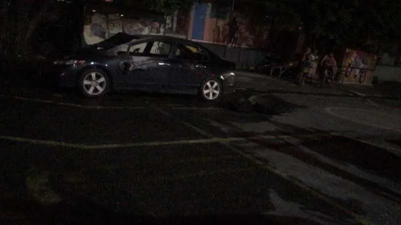 Corpo da vítima foi encontrado dentro do porta-malas do veículo 