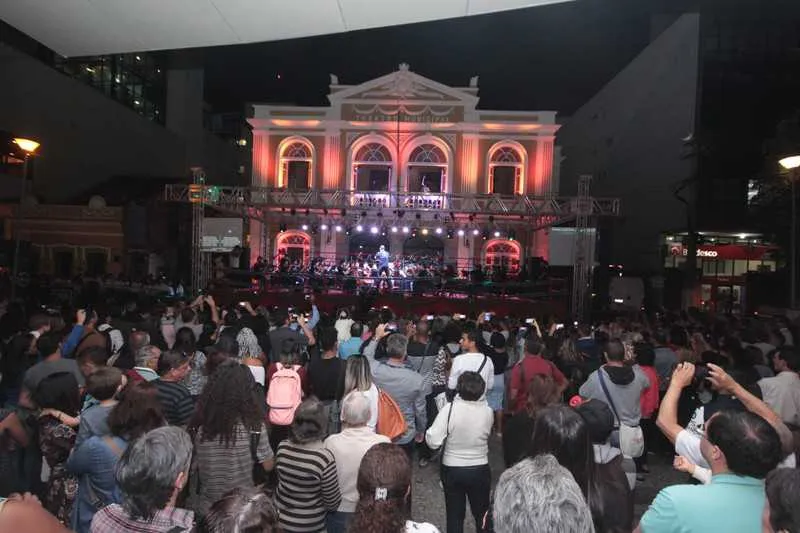 Natal na Rua abre os festejos natalinos em Niterói