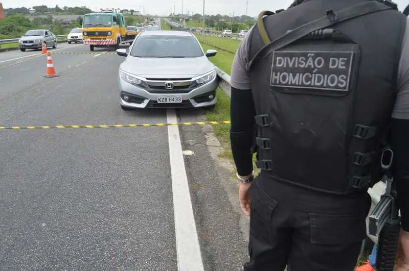 O militar do Exército levou cerca de dez tiros na Rodovia BR-101