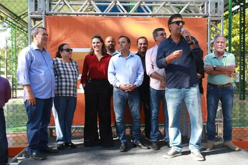 A praça revitalizada fica na Ponta da Areia  