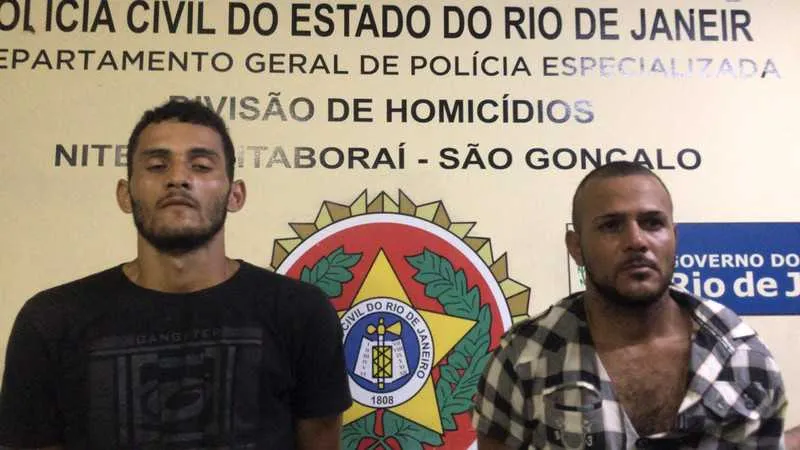 Dupla atuava como vigilante e fazia ronda armada em Visconde e Porto das Caixas  