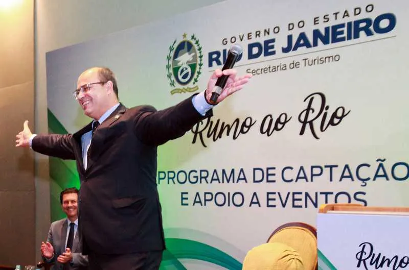  Wilson Witzel assinou decreto que dispõe sobre o programa