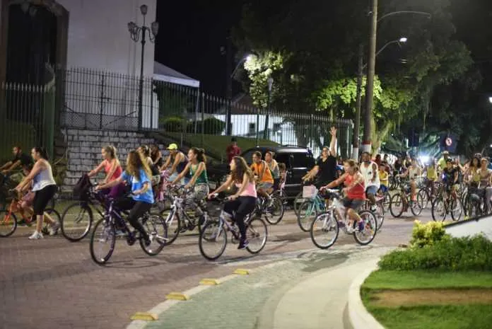Última edição, que aconteceu em Itaipuaçu, contou com mais de 200 ciclistas no evento noturno